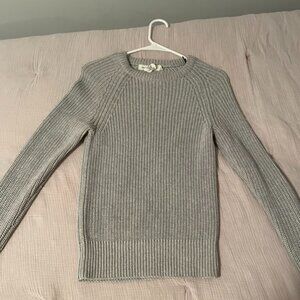 grey knit sweater
